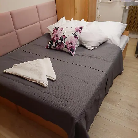 ホームステイ Nad Raba *