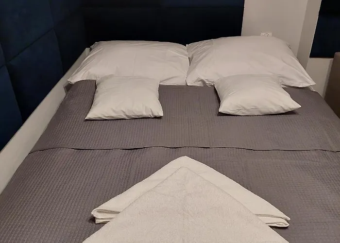 Nad Raba בית אירוח *