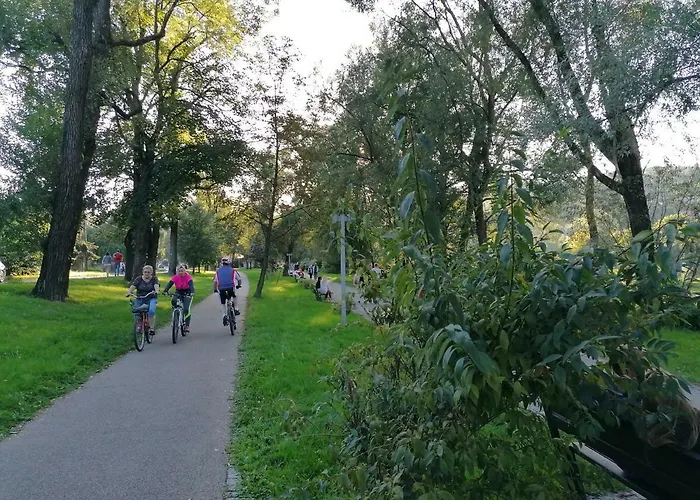 ホームステイ Nad Raba