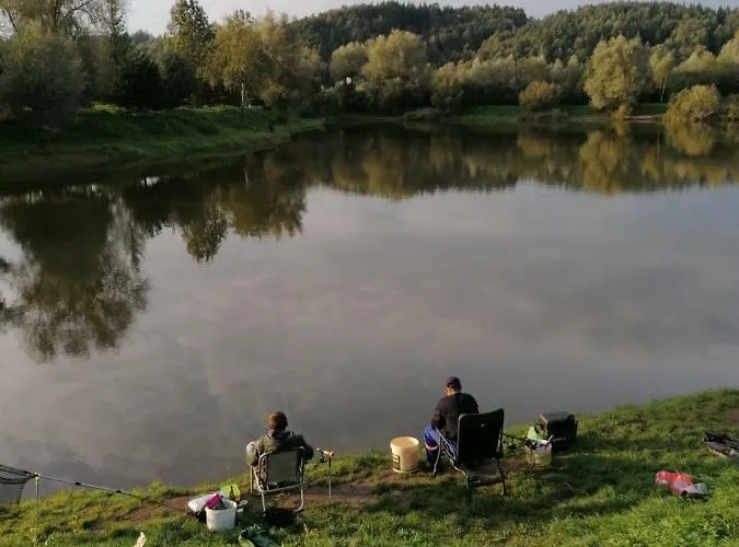 בית אירוח Nad Raba